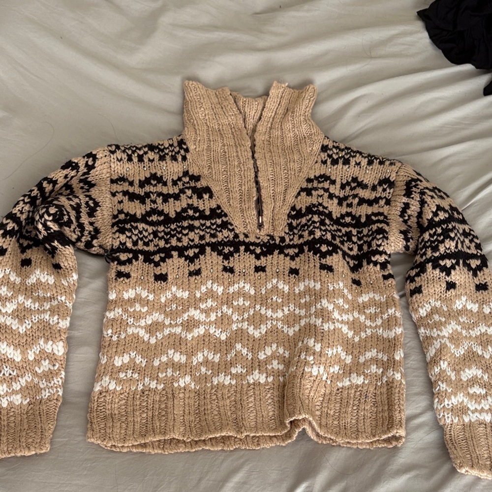 Idyllwind Beige and Black Patterned Turtleneck Sweater